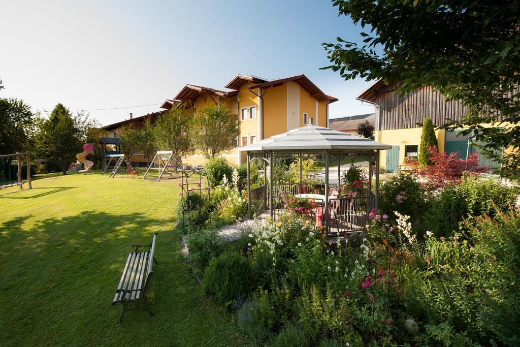 Ferienhotel Innviertel Kirchheim im Innkreis Exterior photo